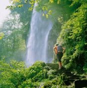 Baden-Württemberg: Uracher Wasserfall - © Tourismusverband Schwäbische Alb