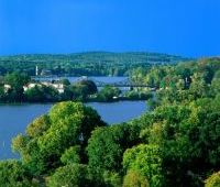 Brandenburg: Potsdam, Blick auf den Tiefen See und die Glienicker Brücke - © Brandenburg TMB
