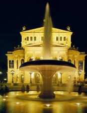 Hessen: Frankfurt am Main, Alte Oper - © Norbert Krüger/DZT